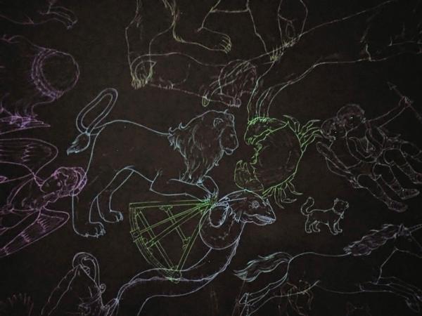 星座のイラスト。しし座やかに座などが映っている